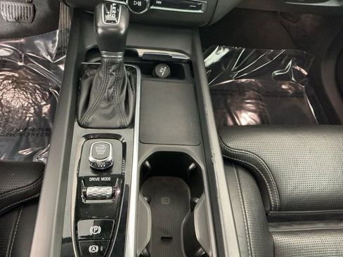 Used 2021 Volvo XC60 T6 Inscription w/ Advanced Package image 19