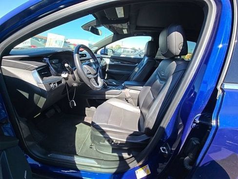 Used 2023 Cadillac XT5 Premium Luxury AWD/4WD image 6