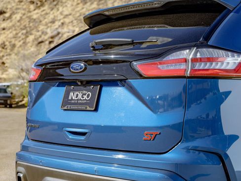 Used 2020 Ford Edge ST w/ Equipment Group 401A AWD/4WD image 11