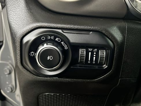 Used 2019 Jeep Wrangler Unlimited Rubicon image 37