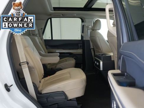 Used 2024 Ford Expedition Limited AWD/4WD image 32
