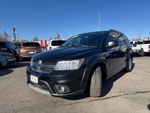 Used 2013 Dodge Journey SXT w/ Flexible Seating Group image 7