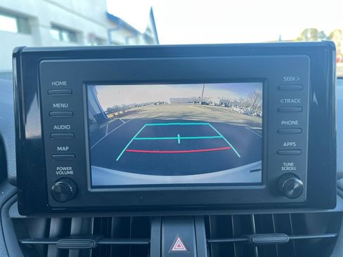 Used 2019 Toyota RAV4 LE image 22