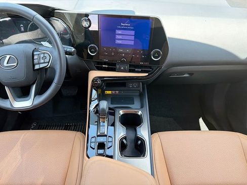 Used 2023 Lexus NX 350 AWD image 19
