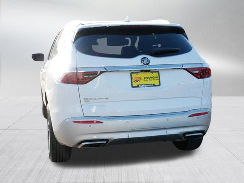 Used 2024 Buick Enclave Premium image 6