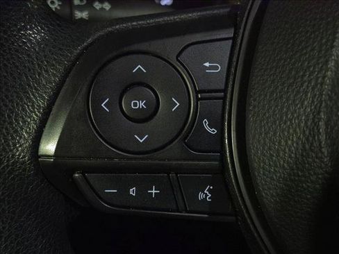 Used 2024 Toyota Corolla Cross AWD Hybrid image 11