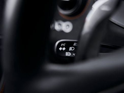 Used 2024 McLaren 750S image 51