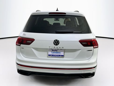 Used 2023 Volkswagen Tiguan SE R-Line AWD/4WD image 6