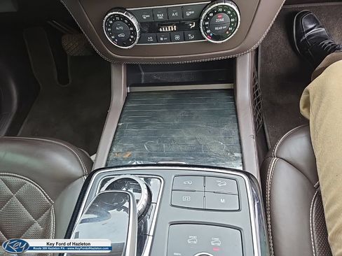 Used 2018 Mercedes-Benz GLS 550 4MATIC image 28