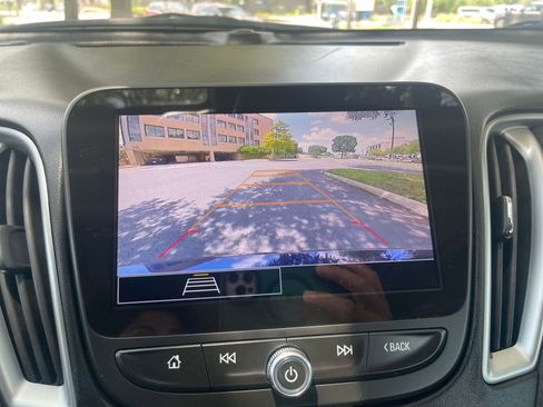 Used 2023 Chevrolet Malibu LT w/ Driver Confidence Package image 17