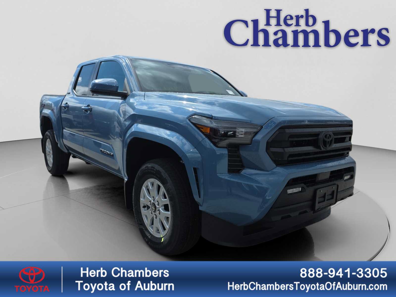 Used 2026 Toyota Tacoma SR5 AWD/4WD image 1