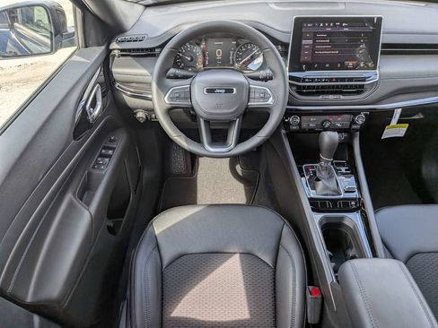New 2026 Jeep Compass Latitude AWD/4WD image 15