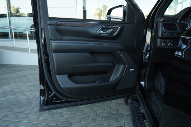 Used 2021 Chevrolet Tahoe Z71 AWD/4WD image 16
