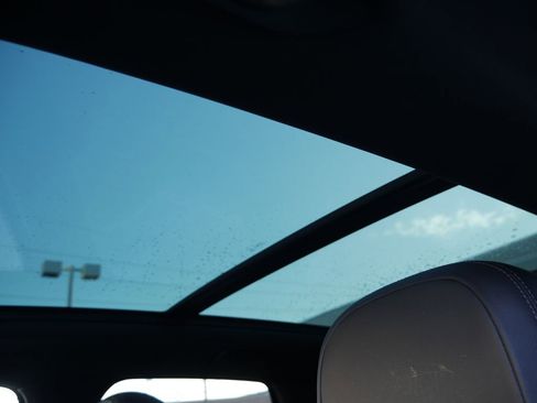 Used 2024 Porsche Cayenne image 54