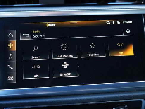 Used 2024 Audi Q3 2.0T Premium image 29