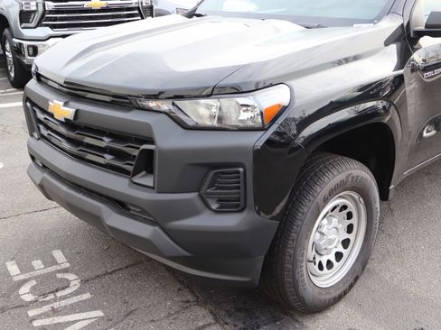 Used 2026 Chevrolet Colorado W/T w/ Advanced Trailering Package image 6