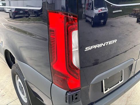 New 2025 Mercedes-Benz Sprinter 2500 image 6