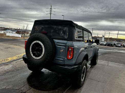 Used 2022 Ford Bronco Badlands image 5