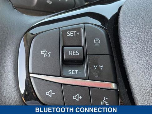 Certified 2025 Ford Escape Platinum image 16