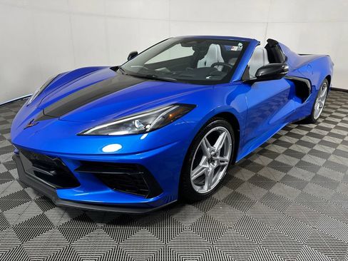 Used 2024 Chevrolet Corvette Stingray Preferred Conv w/ 2LT RWD image 2