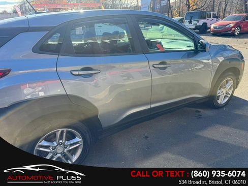 Used 2019 Hyundai Kona SE image 10