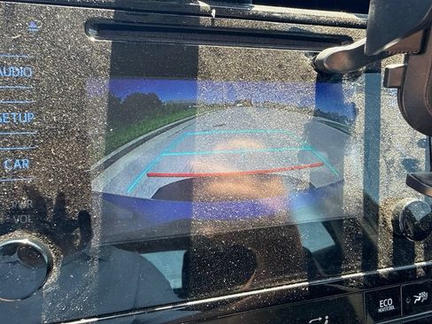 Used 2017 Toyota Prius Two FWD image 8