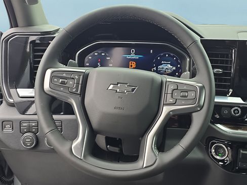 New 2026 Chevrolet Silverado 1500 RST w/ Z71 Off-Road Package AWD/4WD image 15