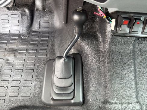 Used 2015 Ford F350 XL w/ Power Equipment Group image 44