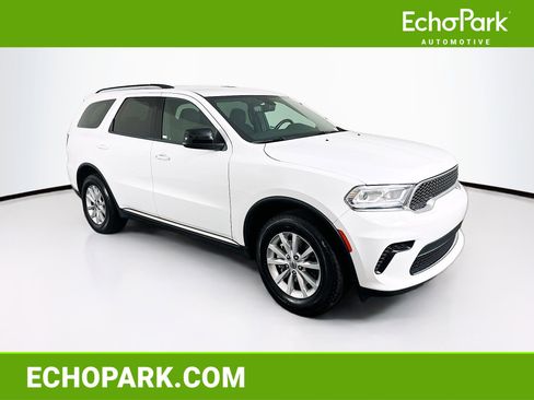 Used 2024 Dodge Durango SXT image 1