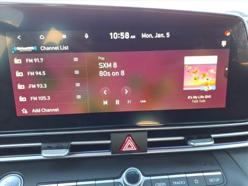 Used 2025 Hyundai Elantra SEL image 22