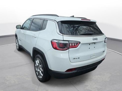 Used 2022 Jeep Compass Latitude AWD/4WD image 14