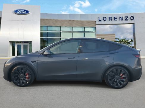 Used 2022 Tesla Model Y Performance image 5