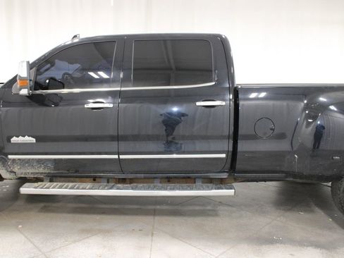 Used 2015 Chevrolet Silverado 3500 High Country w/ Duramax Plus Package image 6