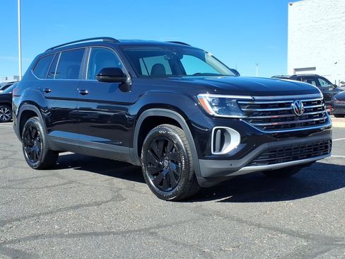 New 2026 Volkswagen Atlas SE image 1