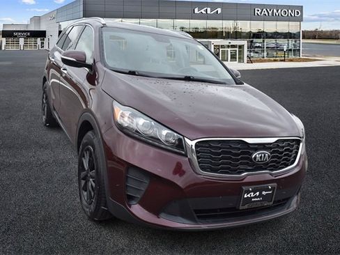 Used 2019 Kia Sorento LX w/ LX V6 Convenience Package image 9