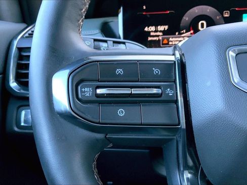 Used 2024 GMC Acadia AT4 image 18