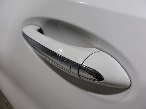 Used 2024 Buick Envision Preferred image 9