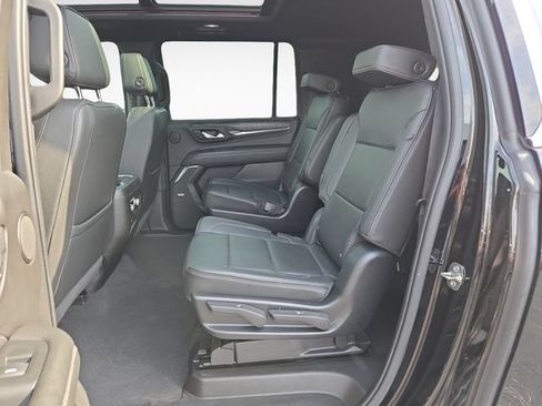 Used 2022 GMC Yukon XL Denali w/ Max Trailering Package AWD/4WD image 14