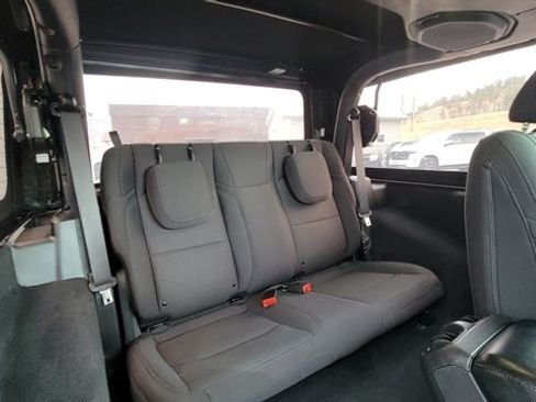 Used 2022 Jeep Wrangler Sport image 61