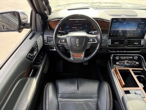 Used 2023 Lincoln Navigator L Black Label image 15