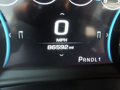 Used 2018 GMC Sierra 2500 Denali w/ Suspension Package, Off-Road image 32