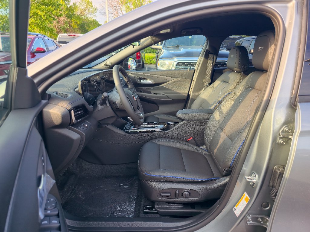New 2026 Buick Envista Sport Touring w/ Convenience I Package FWD image 21