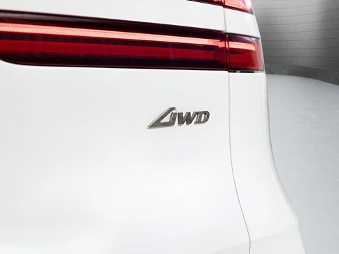 Used 2023 Genesis GV70 2.5T w/ Sport Prestige Package AWD/4WD image 21