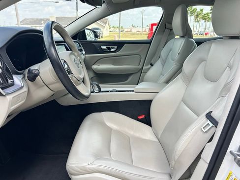Used 2024 Volvo S60 B5 Core image 10