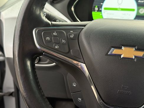 Used 2020 Chevrolet Bolt LT image 14