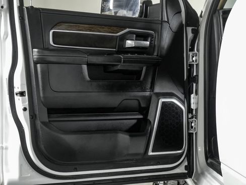 Used 2020 RAM 3500 Laramie AWD/4WD image 33