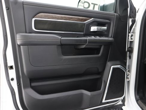 Used 2021 RAM 2500 Laramie AWD/4WD image 38