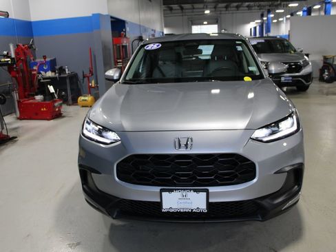 Certified 2025 Honda HR-V LX image 3