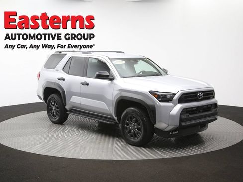 Used 2025 Toyota 4Runner SR5 AWD/4WD image 50