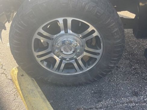 Used 2015 Ford F250 Platinum w/ FX4 Off-Road Package image 8